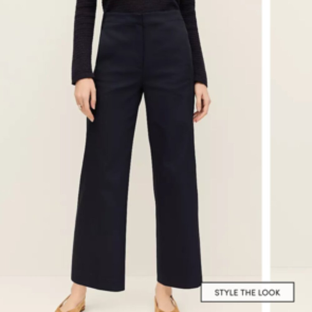 Navy cropped Ann Taylor pants